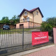 Dom na sprzedaż