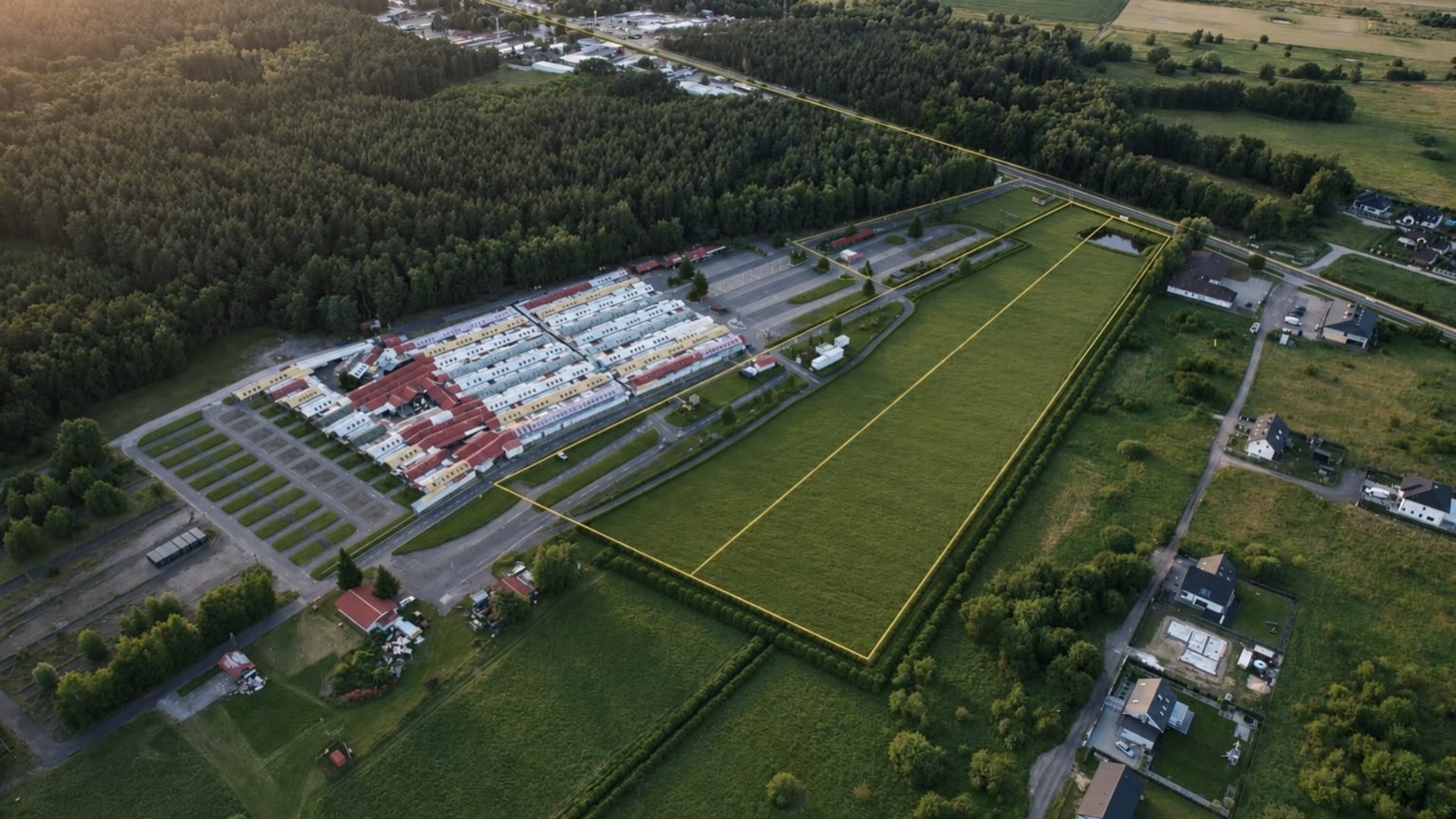 Działka na sprzedaż